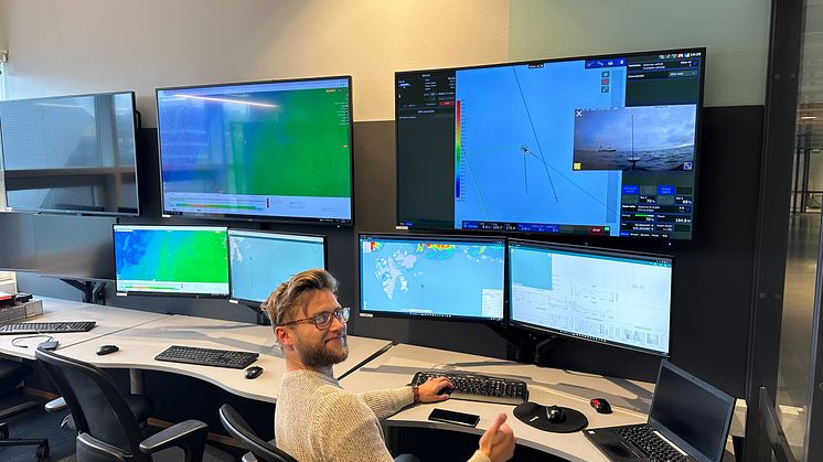 Sondre i control room