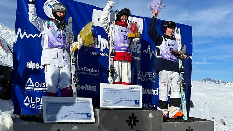 Tredjeplats för Walter Wallberg i parallellpuckeln i Alpe d'Huez