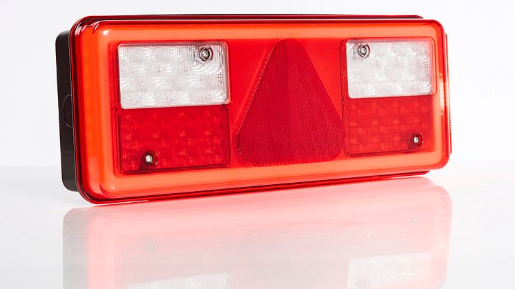“Hammer-proof” tail lamps ease costs and nerves in transport industry thanks to wonder material polycarbonate