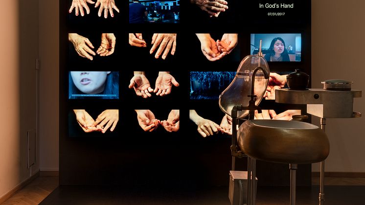 Jiwon Woo, Mother’s hand-taste, (Son-Mat), 2017