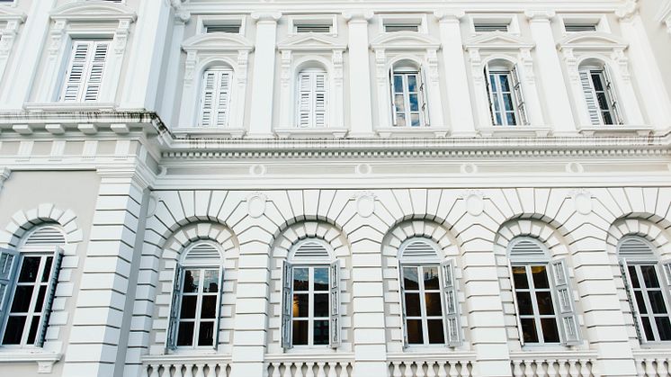 Skiljeklausul i gammalt ramavtal stoppar domstolsprocess