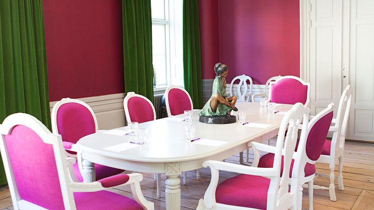 The silk room