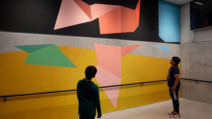 Ruseløkka skole kunst av_Peder K Bugge Farben bekennen Foto Trond Isaksen