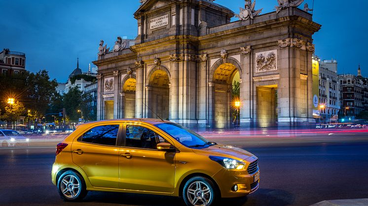 Drei Viertel verreisen mit dem eigenen Auto in den Urlaub. Wie zum Beispiel mit dem Ford KA+ nach Madrid.