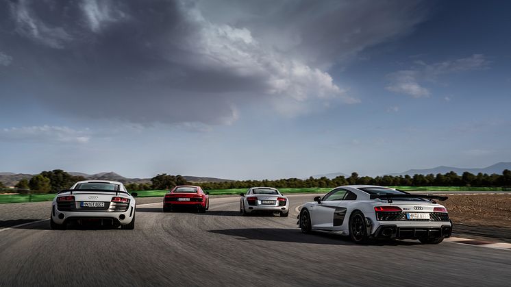 Audi R8 Coupé V10 GT i to generationer samt søsterbiler
