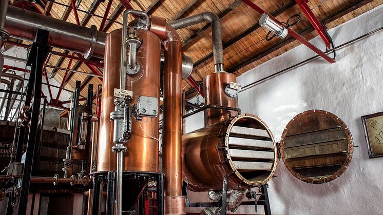 Caorunn Gin copper berry chamber