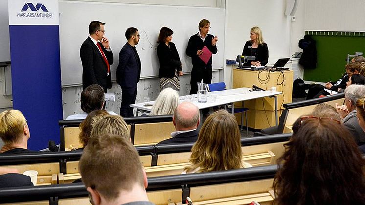 Samtal igång om prissättning på bomarknad i kris