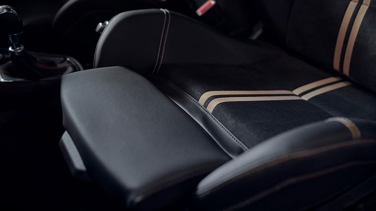 2022_FORD_PUMA_SEATS_50