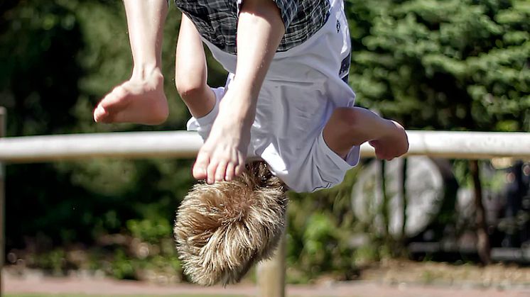 Få föräldrar vidtar nödvändiga säkerhetsåtgärder vid studsmattan