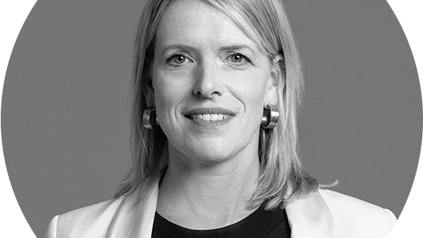 Hoppe_Kerstin_2_600x600px_sw_rund