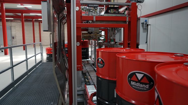Automatiserad fatfyllnad på Midlands fabrik i Schweiz