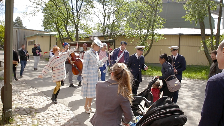 Pippi, Fröken Prysselius, Kling & Klang