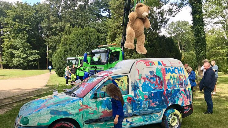 Tag der offenen Tür im Kinderhospiz: Bärenherz-Familienfest lockt mehr als 1.500 Besucher in den Kees’schen Park