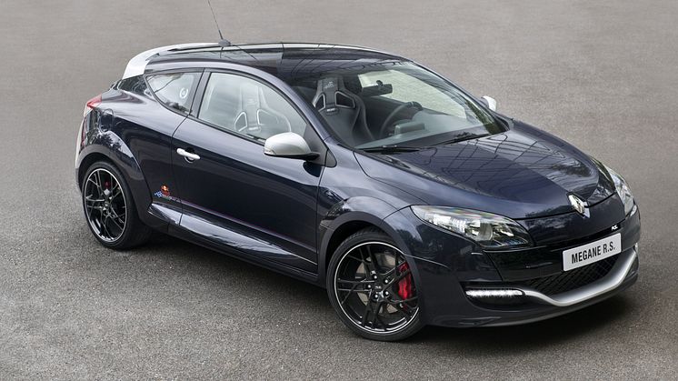 MÉGANE R.S. RED BULL RACING RB8 - KOMBINERAR DET BÄSTA MELLAN RENAULT SPORT OCH RED BULL RACING