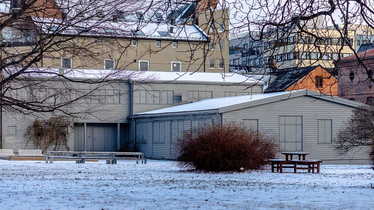 Gaylen Gerber: Support, n.d. Acrylic paint on barracks, German, Oslo, 1940-1945 Dimensions vary with installation