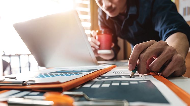 6 steg för att sätta upp ett influencer-program