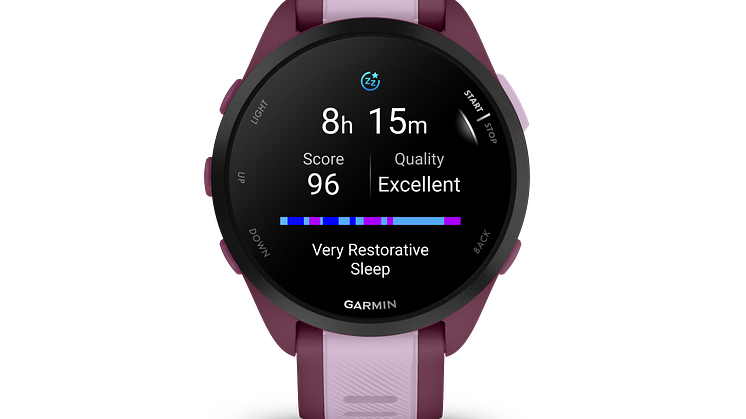 Garmin_Forerunner 165_Beere Flieder (c) Garmin Deutschland GmbH