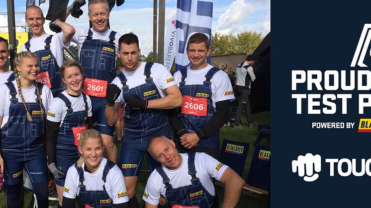 10 HANTVERKSTJEJER BILDAR TEAM BLÅKLÄDER HARDWORKING WOMEN - PÅ TOUGHEST I MALMÖ!