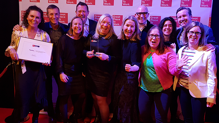 Från vänster i bild: Lena Carlström, Johan Dozzi, Christoffer Meier, Julia Westerberg, Cecilia Granath, Sandra Plavinskis, Simon Giles, Lollo Kjellberg, Kattis Berkefelt, Anders Rosqvist och Karin Flodin.