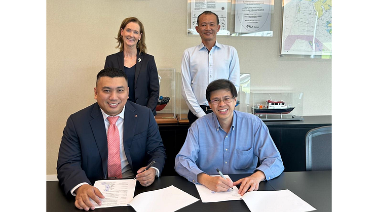 From the top left, Wenche Andersen, Managing Director of Kongsberg Maritime and Discovery in Singapore, and Mr Jimmy Koh, Head (Pilotage)/Head (Digital Transformation). Sitting in front, from left: Asraf Ibrahim, Sales Managing Director, Kongs