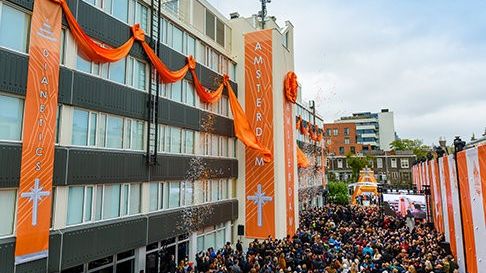 Världs - och kulturmetropolen Amsterdam välkomnar Scientologikyrkan till dess nya hem.