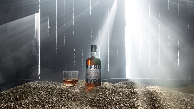 KDC_Kyro-Wood-Smoke_Bottle+Neat