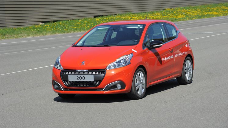 Nya Peugeot 208 BlueHDi sätter bränslerekord med 2,0 l/100 km  