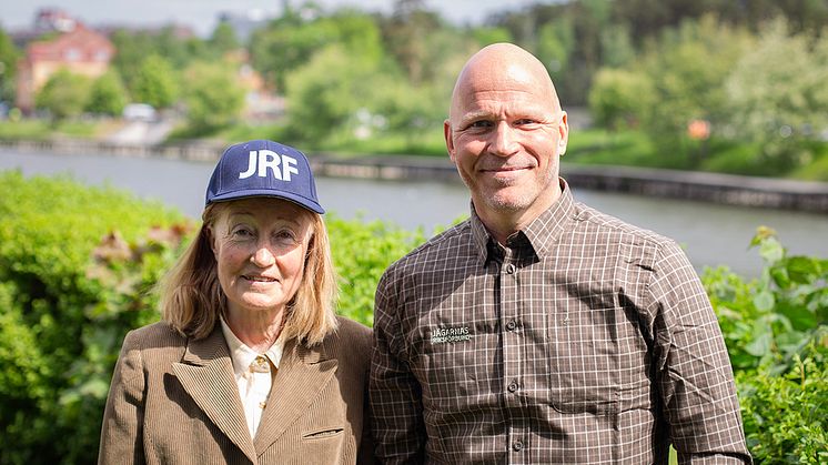 Solveig Larsson och Jägarnas Riksförbunds nya generalsekreterare Anders Lindström.