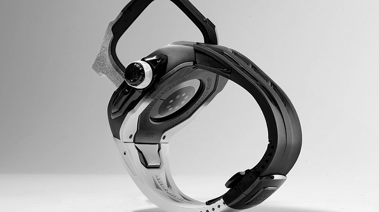 HATCH-BEZEL-W.jpg