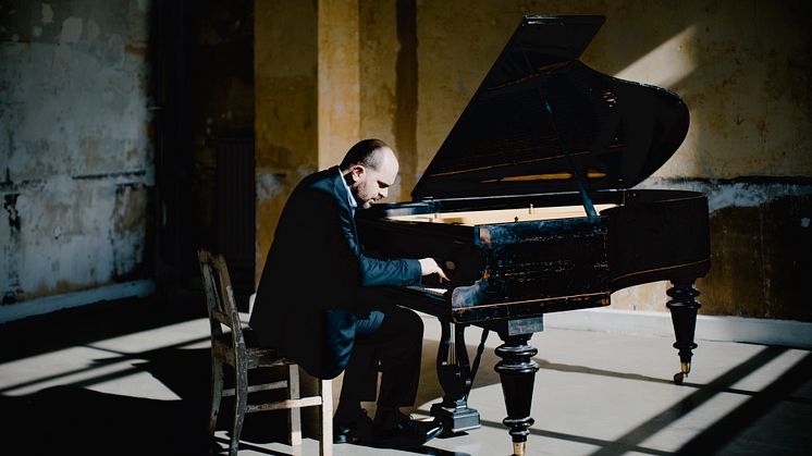 Kirill Gerstein