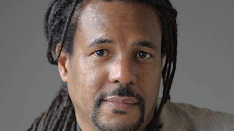 Pulitzervinnaren Colson Whitehead besöker Författarscenen 31 oktober. Foto: Michael Lionstar