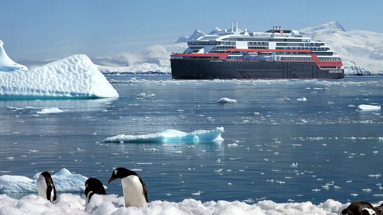 Antarctica - MS Roald Amundsen