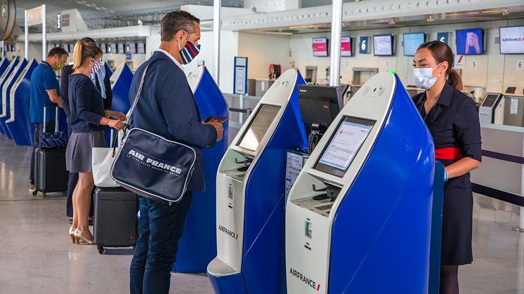 Self service check-in CDG