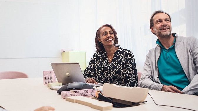 Bethlehem Araya, VD på Sigma Connectivity MedTech AB med MedTech experten Allan Johansson