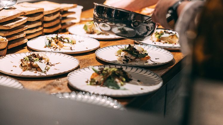 Making use of all parts of the fish during the masterclass_photo credit_Norwegian Seafood Council_Kristoffer Lorentzen