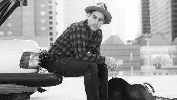 Joshua Radin press