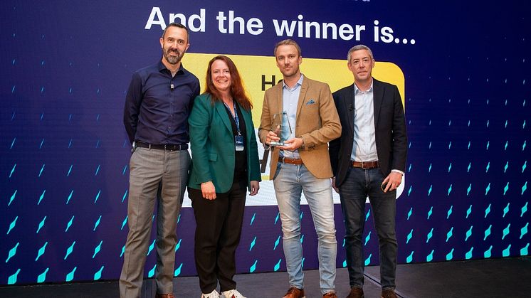 F.v. Andrew Murphy, Director of Supply & Insurance CarTrawler, Gunn H. Aurstad, Leisure Distribution Manager og Salgsdirektør (CSO) Jonas Rellsve fra Hertz Norge, Ronan Smyth, Head of Supply CarTrawler