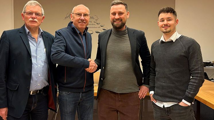 Partner bei der Kommunalen Wärmeplanung (v.li.): Dr. Roland Dubois (Vorsitzender Energiebeirat Hemhofen), 2. Bürgermeister Gerhard Wagner, Projektleiter Tobias Eckardt (Bayernwerk Netz GmbH) und Bauamtsleiter Max Wölfel.