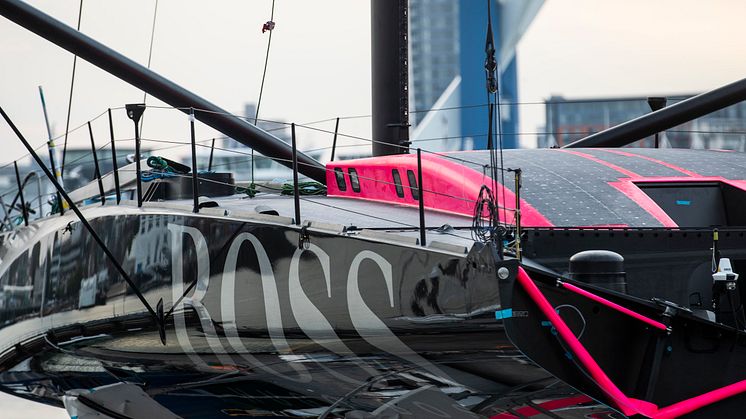 Alex Thomson