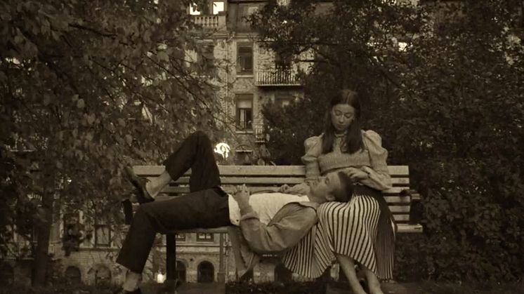Bild från videon till "If You Ever Forget That You Love Me" - ute 18 februari kl 17:45.
