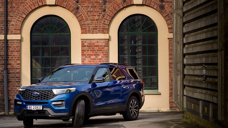 Ford Explorer ladbar hybrid 2020 Norge