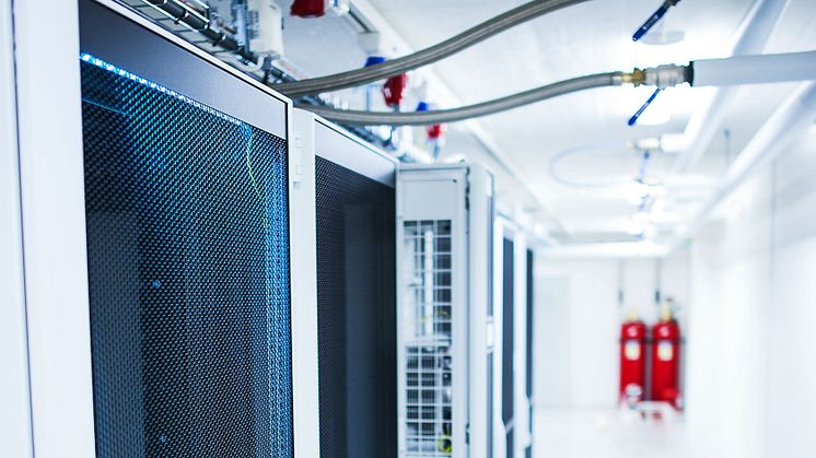 Interiörbild från Exeos moderna serverhall