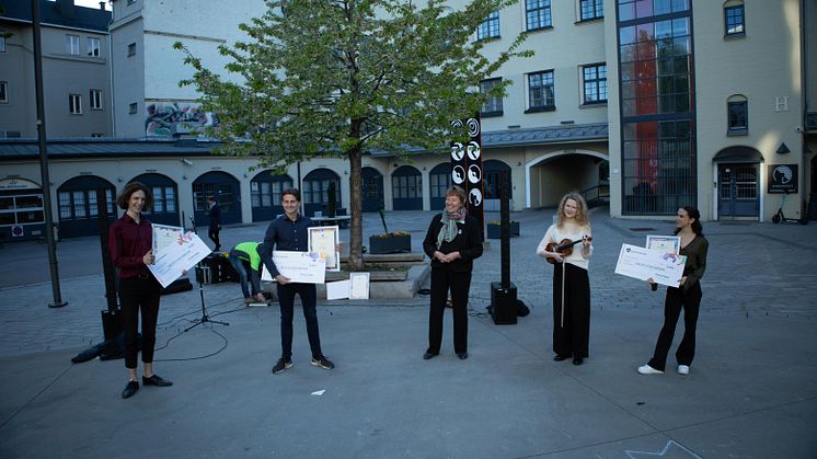 Fra venstre, Iver Bogen Griffiths, Ruben Anda, Marianne Borgen, Inga Gorset og Samira Bethke