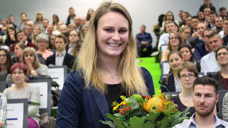 Madeleine Hußler bedankte sich im Namen aller Absolventinnen und Absolventen.