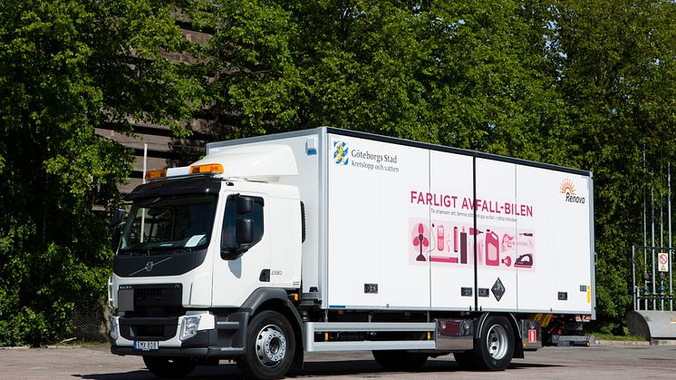 Farligt avfall-bilen startar måndagen 28 augusti. Här kan du lämna in dina gamla lysrör, andra lampor, småelektronik, kemikalier, färg och annat farligt avfall. 