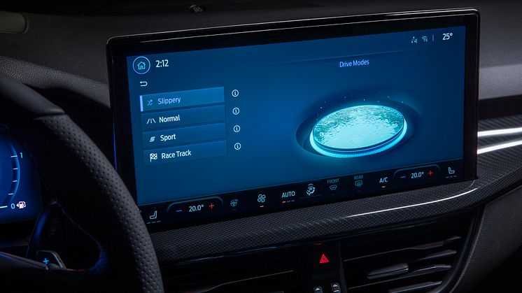 2021_FORD_FOCUS_ST_INTERIOR_SYNC4_7