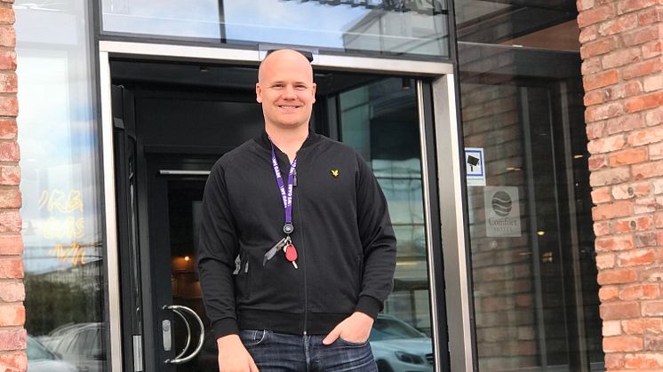 Fredrik Elfgren, hotelldirektör på Comfort Hotel Västerås. Bild: Nordic Choice Hotels.