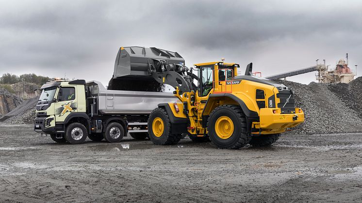 Hjullastare Volvo L260H - i arbete