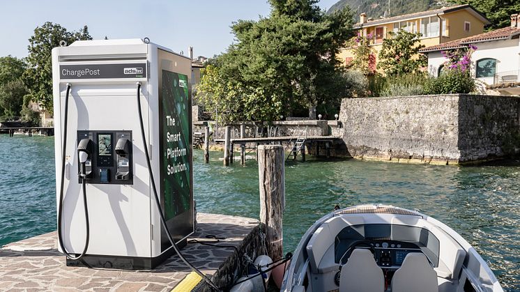 eFantom das erste E-Sportboot von Porsche02
