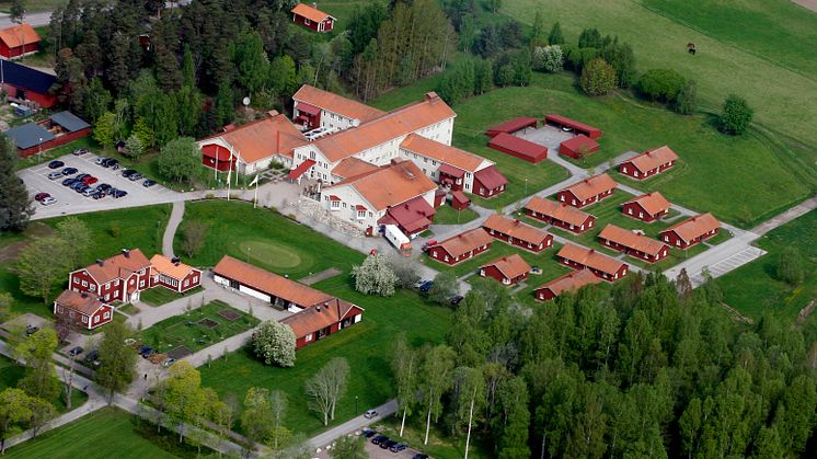 Högbo Brukshotell byter e-post mot flaskpost 